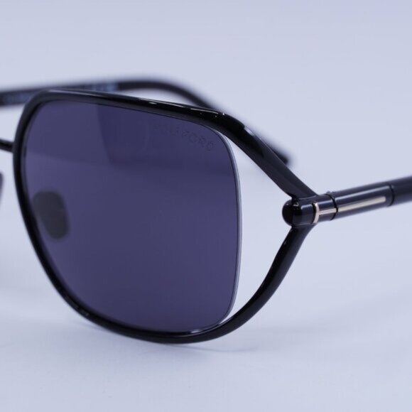 Tom Ford Goldie FT1092 01A Sunglasses Black Square Frame, Smoke Lenses main image 4
